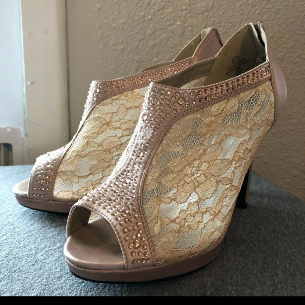 Nude lace heels